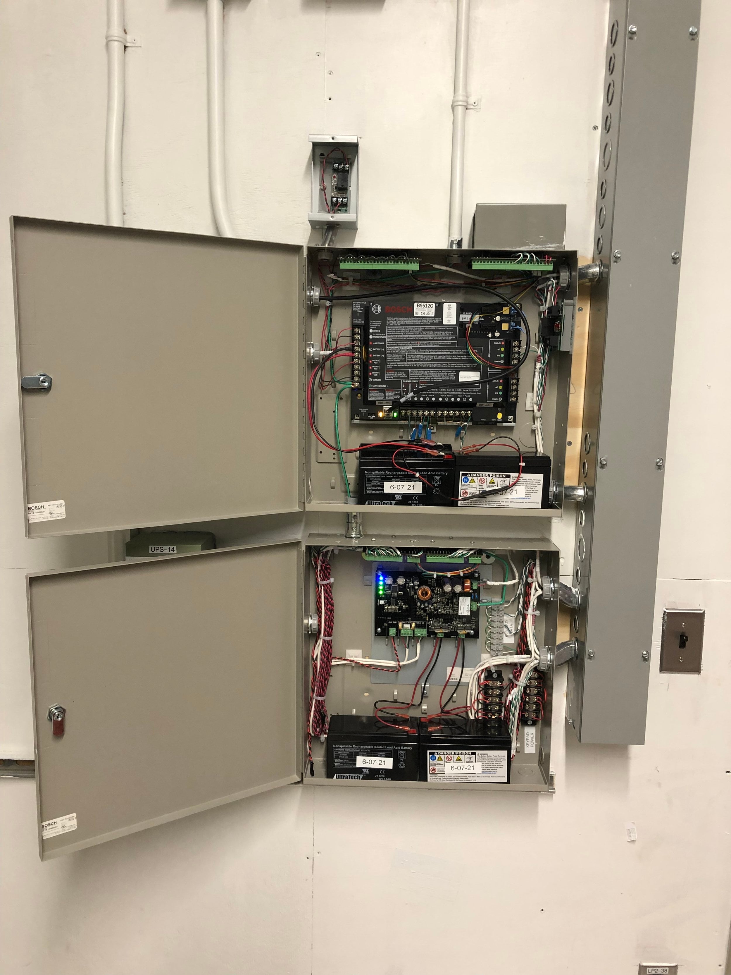 LoVolta Bosch commercial burglar alarm control panel installation